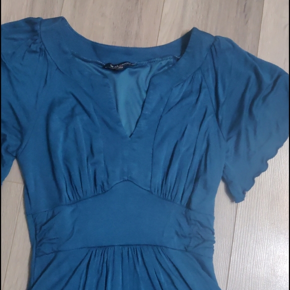 Le Chateau dress - Picture 2 of 5